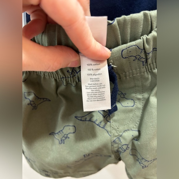 Carter’s baby boy dinosaur set - Picture 3 of 7